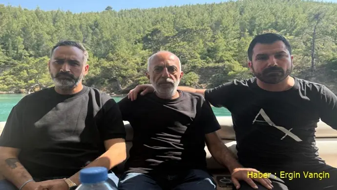Bora Toprak Tahliyesinin Ardından İlk Kez Görüntülendi Yanında Sürpriz Bir İsim Vardı