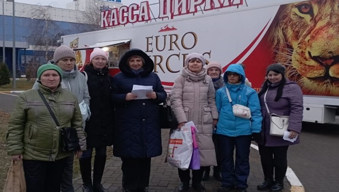 В Ульяновке при поддержке «Единой России» люди с инвалидностью побывали на цирковом представлении и сыграли в боулинг