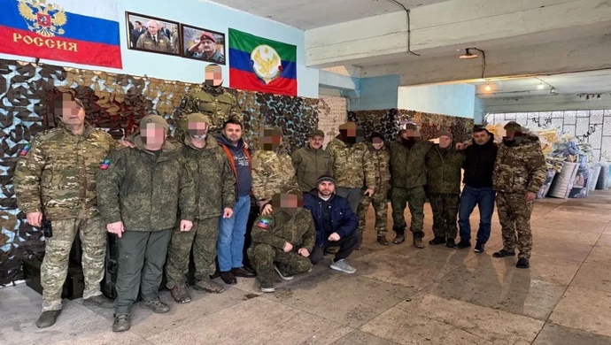 Электрогенераторы, масксети, медикаменты: «Единая Россия» отправила новогодние партии помощи «за ленточку»