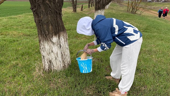 «Единая Россия» вышла на весенние субботники по всей стране